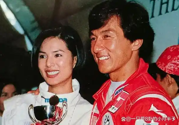 多亏成龙举行了成龙杯才让我们看到那么多朝气蓬勃无医美的脸