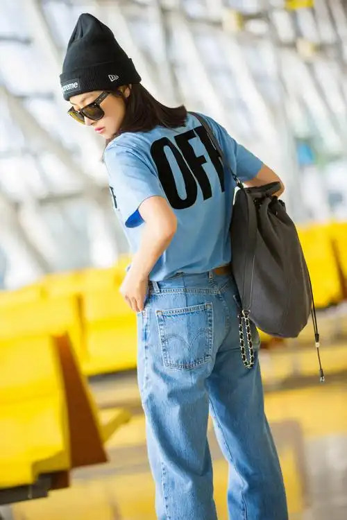 谁说明星天天换新衣 宋茜亲身示范一衣多穿-时尚资讯_华商生活