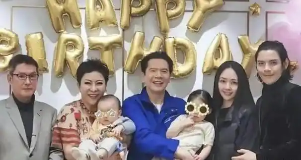 10位女星素颜照曝光,谁是真女神谁滥竽充数一目了然