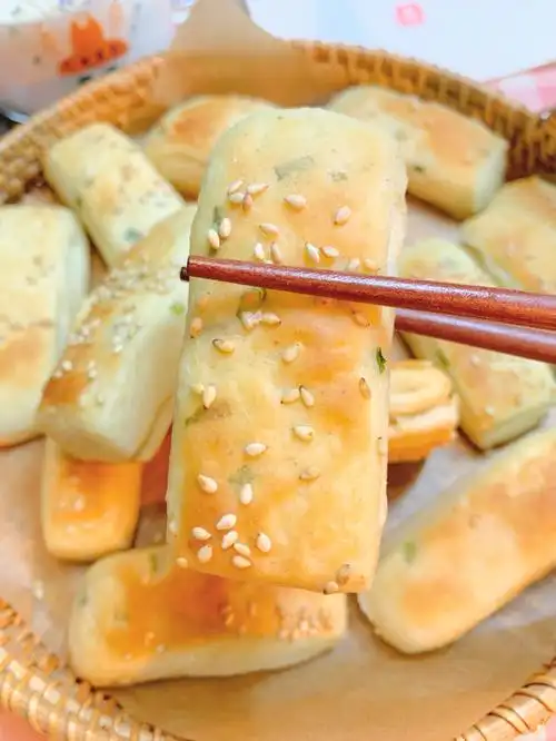 五香葱油千层饼咸香酥脆烤箱版