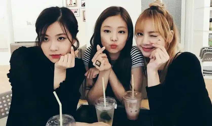 blackpink(粉墨)