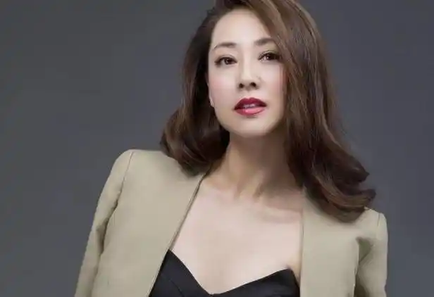 张卫健张茜恩爱23年,异地17年,最好的爱情就是信任对方