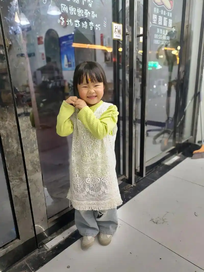 幸福有很多种 比如有个超可爱的女儿#我的女孩9799 # - 抖音