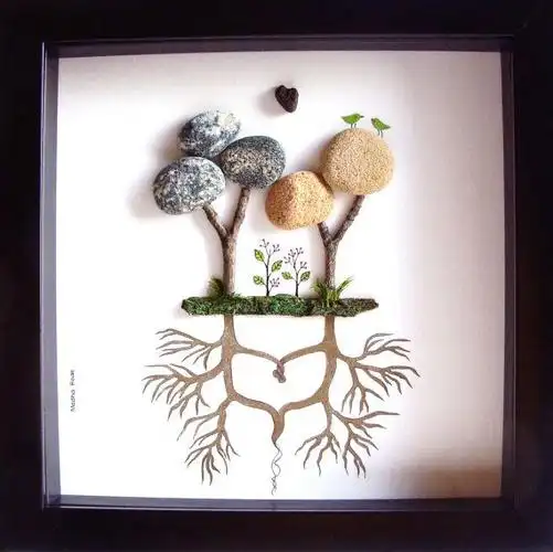 【美国艺术家 medha rode 的鹅卵石创意作品】