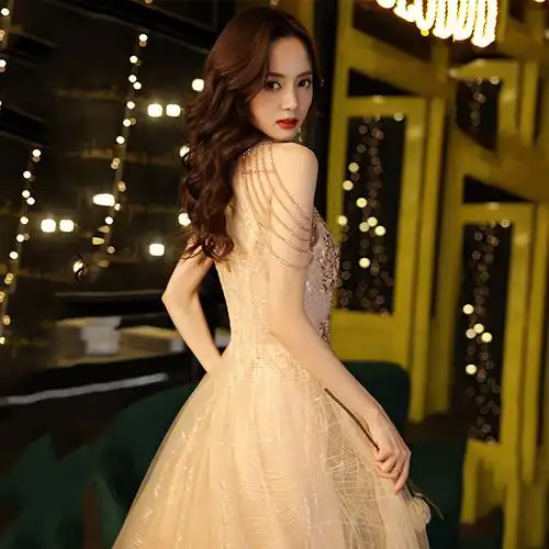 伴娘礼服香槟色2022年新款高端性感气质名媛生日主持人宴会晚礼服