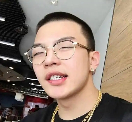 来看看中国有嘻哈的rapper都留着什么样的发型