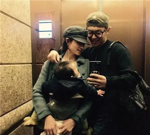 朱亚文"全家福"