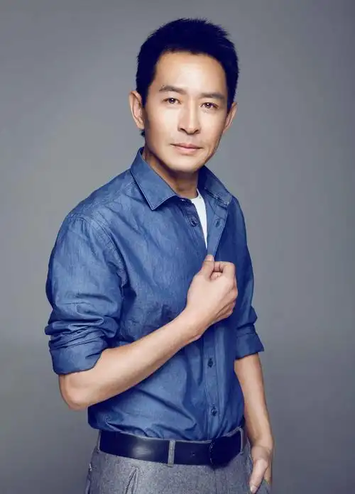 郭晓峰(中国内地影视男演员,导演)_尚可名片