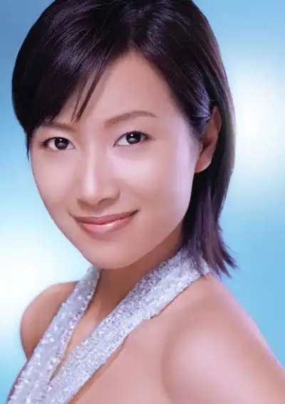 完美的脸庞 盘点2004最热化妆品广告女星(组图)