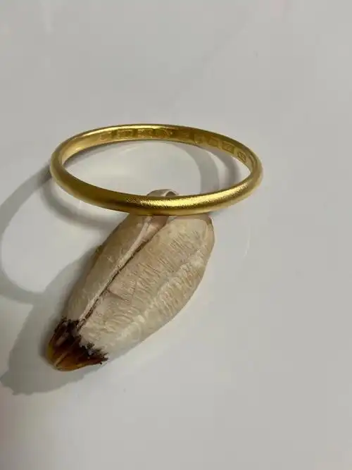 足金古法泥鳅背手镯.内凸泥鳅背,56.8圈,56.885克, - 抖音