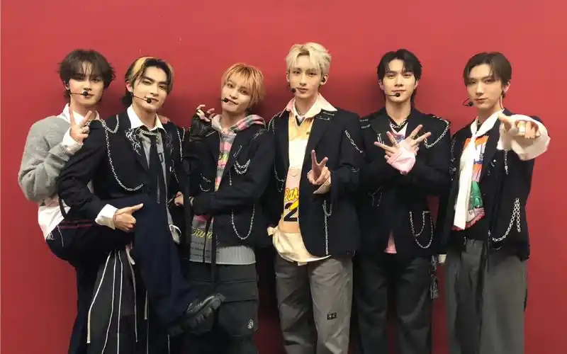 威神v成都showcase 《on my youth》完整版及最后成员们真诚发言