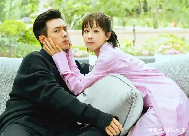 李现因新剧大火!前女友钟楚曦被扒!网友:风水轮流转啊!