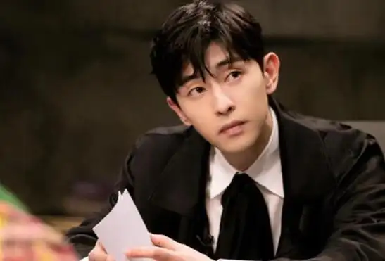 "退网"一年后,再看邓伦哪些敛财钱手段,远比你想象的高明!