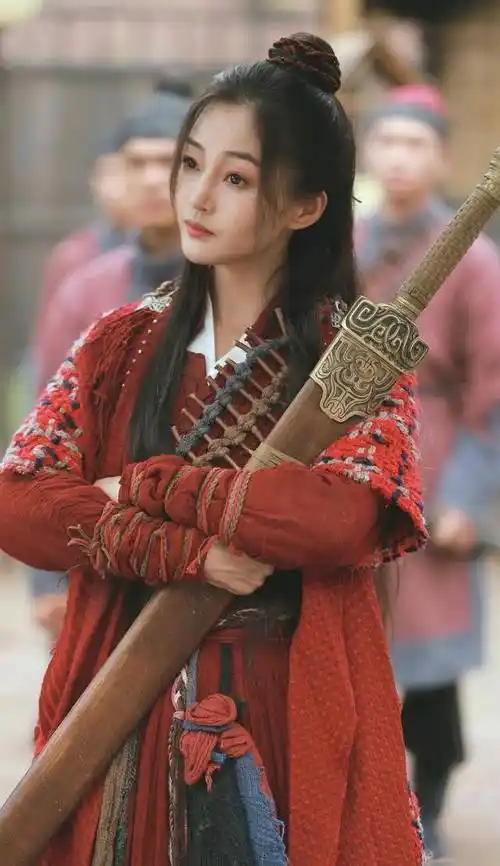 《特种兵之火凤凰》里的田果,从村姑蜕变成女神,如今戏约不断_郭艳