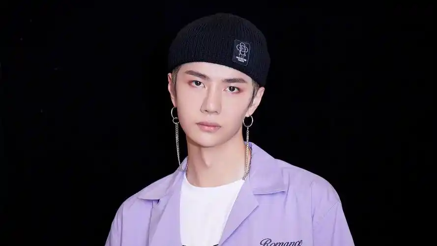 王一博《创造101》帅气写真,高清图片,电脑桌面-壁纸族