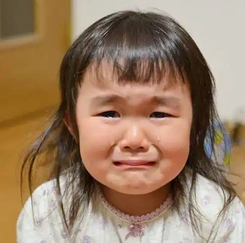 翻白眼翻成了亚洲表情女帝哈哈哈哈哈哈哈