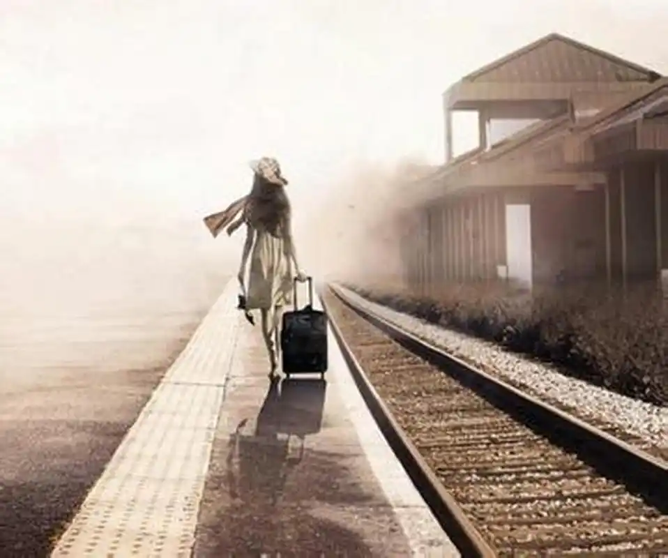 当有一天我选择离开,你会看到那遥远的天际,不要伤感,也不要悲哀,因为