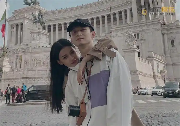 孙怡究竟是哪个公司的艺人目前还没有一个相对明确的答案,对此,小编