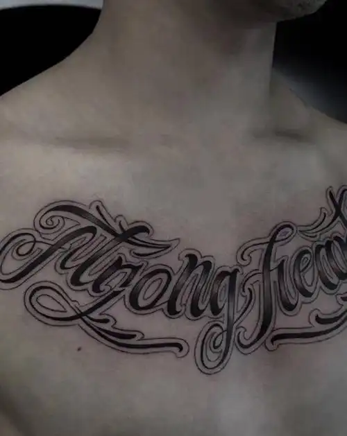 花胸纹身图片_胸部花体字奇卡诺纹身图案