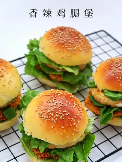 自制香辣鸡腿堡复刻肯爷爷的味道宅家美食