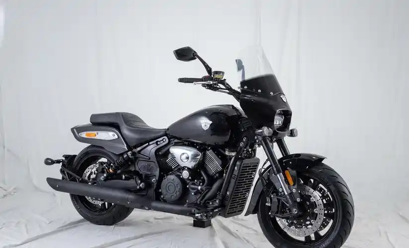 香帅路霸800上市,致敬哈雷肥霸配置丰富动力强劲的国产复古巡航