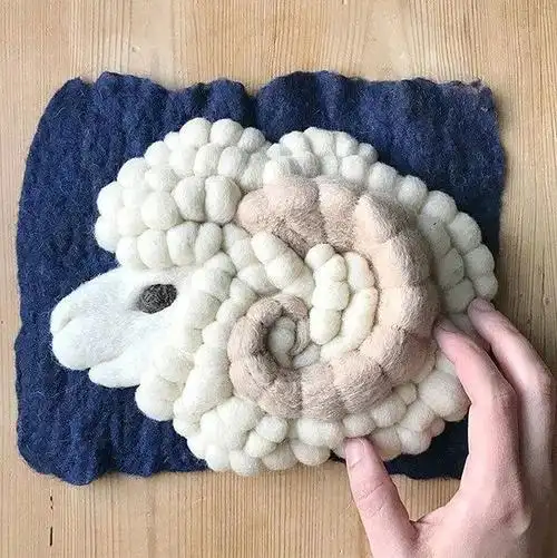 手工羊毛毡纤维艺术作品可爱的小动物们