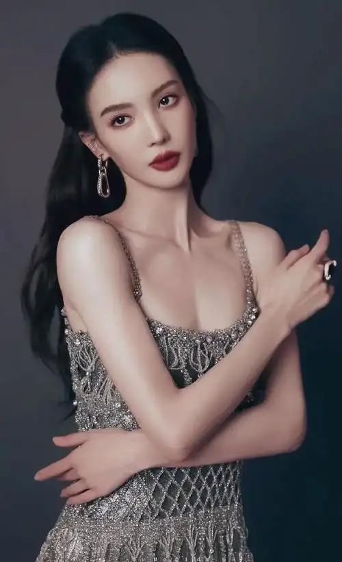 金晨高清美艳写真美丽惊艳