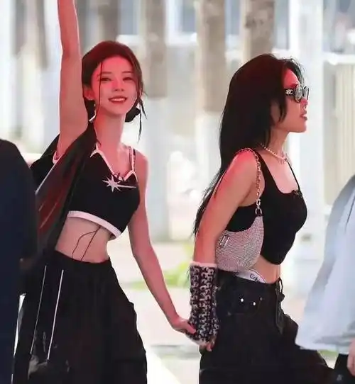 浪姐5一公带妆彩排又有丑服装陈丽君人气断层有人退赛