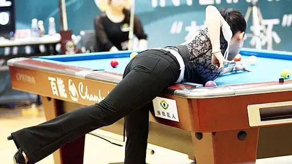 潘晓婷写真照片集锦 九球天后身材惹火 九球天后潘晓婷简介