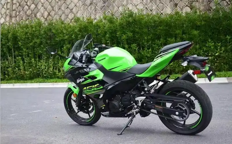 川崎ninja400什么上市川崎ninja125