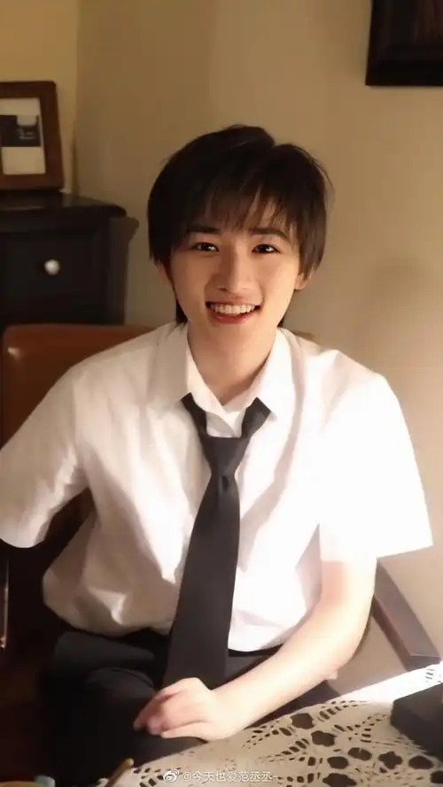 宋亚轩近视多少度,他家境如何? 本文共(806字)