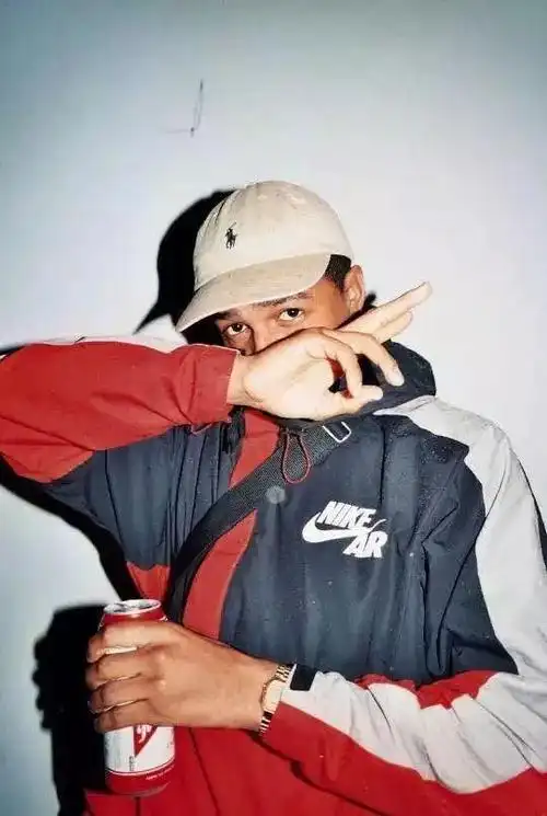 我要控诉为什么这种发型还能这么好看