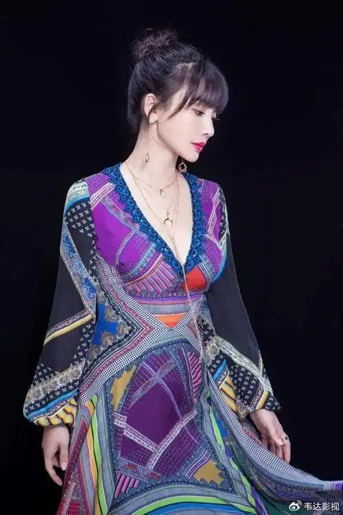 柳岩|男人装|身材_新浪新闻