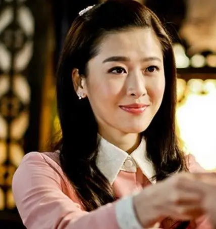 周丽淇卧底旗袍装