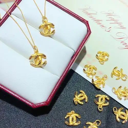 足金中版双c吊坠 18k金推拉肖邦链【图片 价格 品牌 报