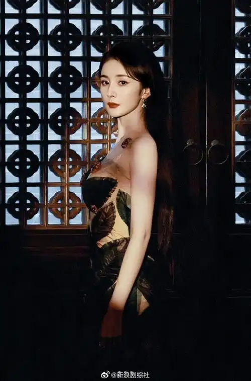 终于等到杨幂哈尔滨一九四四生日剧照了