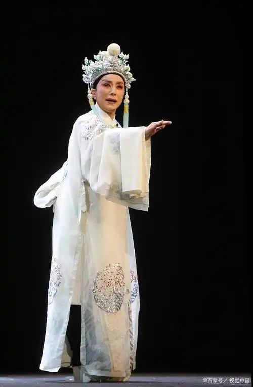 吴凤花,为越剧伤过多少次,你还记得吗