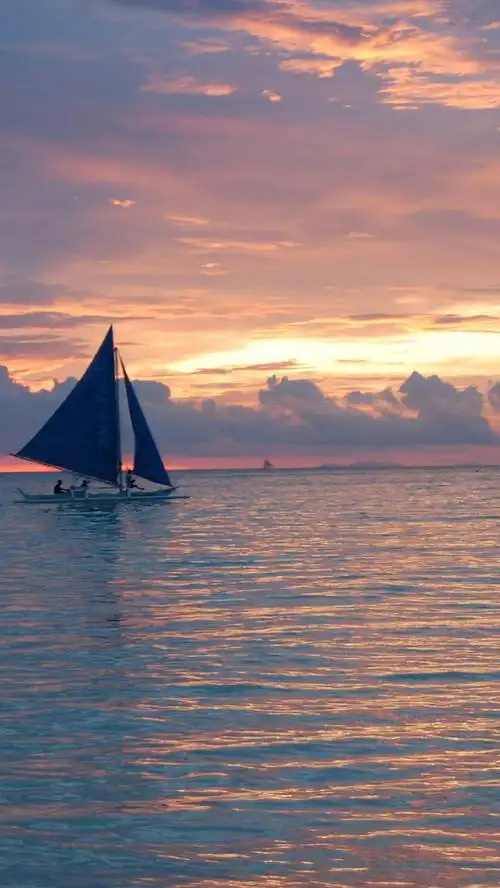天空下的帆船背景h5背景素材