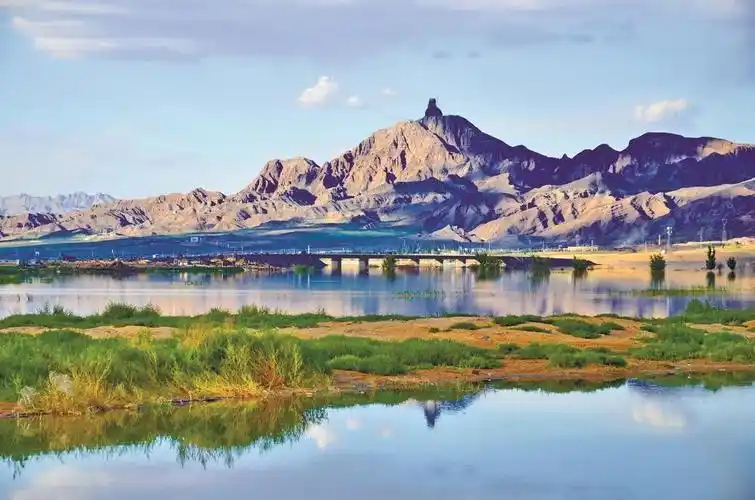 绿染山水,清新脱俗.