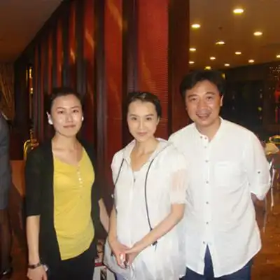 【图】扒扒演员邢佳栋和妻子照片    他曾红遍大江南北