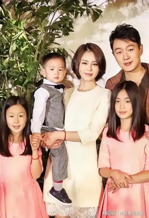 佟大为幸福的五口之家