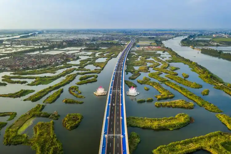 千垛美路,网红公路网红桥.