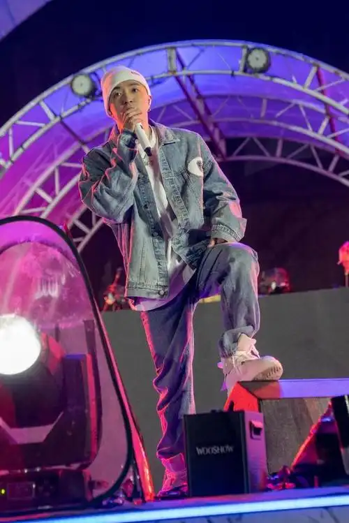 我为什么给jony j的新专辑《24時·am》打出了不及格的五分