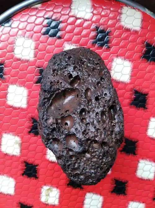 超稀有物质元素能量陨石寻找有缘人.