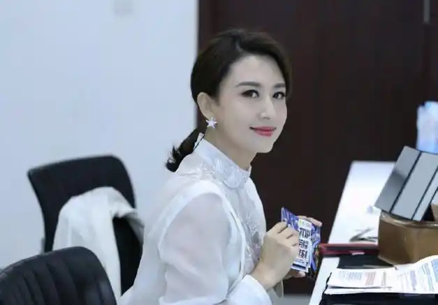 央视名嘴私生活的谣言有多离谱|张蕾|杨帆|春晚|李思思|欢乐中国行