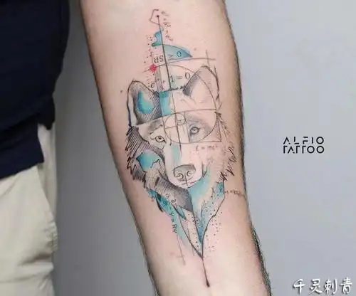 水彩小臂狼头纹身手稿图案