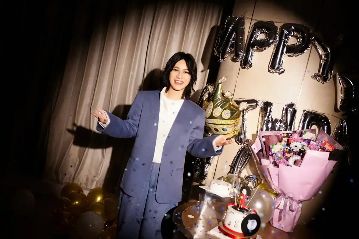 不甚欣喜,祝你生日快乐尚雯婕  98 愿