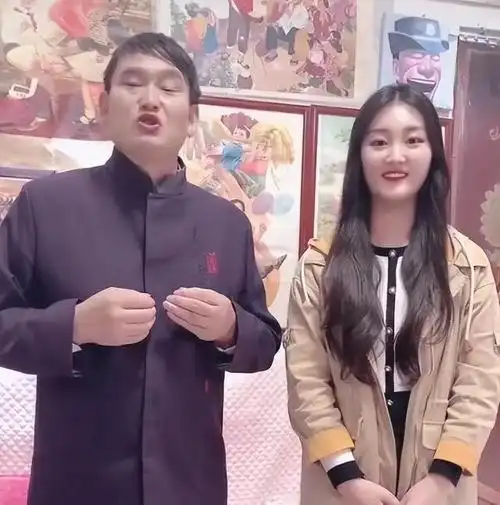 离婚仅仅一年多,大衣哥儿子朱小伟再次结婚,莫名感到心酸