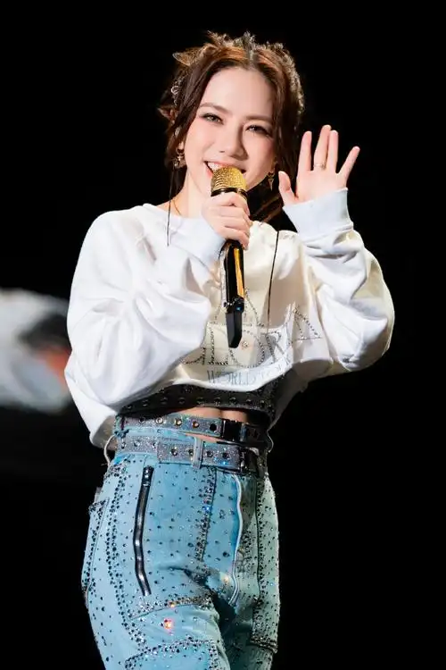 邓紫棋iamgloria世界巡回演唱会