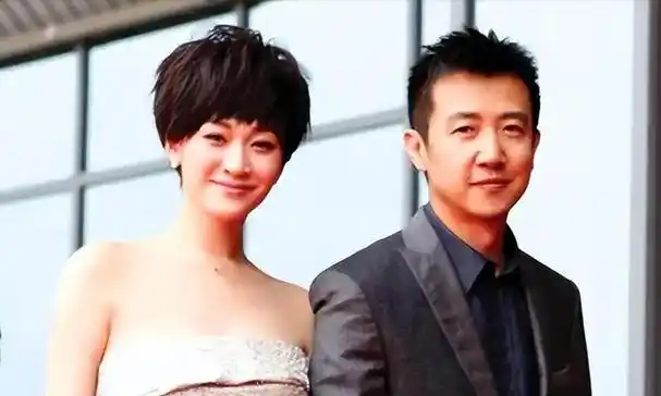 李小冉与鄢颇分手10年:她嫁"男闺蜜"很幸福,他带着伤痛当爸爸